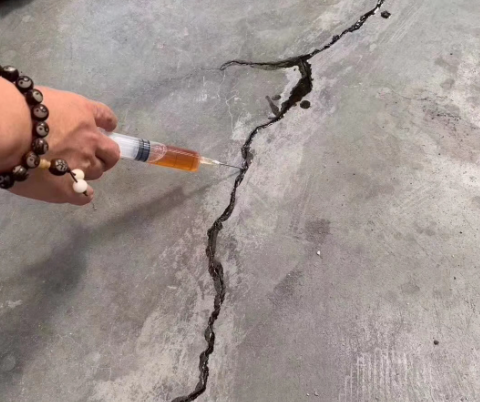 安源混凝土裂缝修补技术详解​